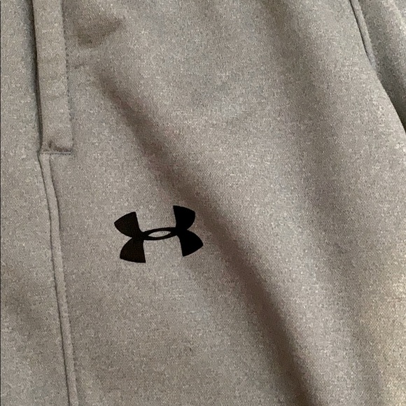 Under Armour Sweatpants!!! like new!!! - Picture 2 of 4